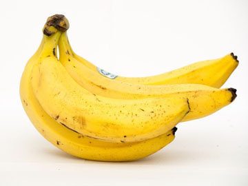 Банановое с орехами