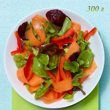 300 г овощей и салата