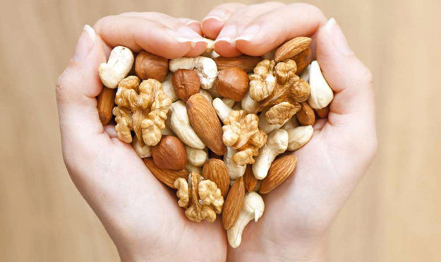 Продукты, снижающие холестерин - орехи